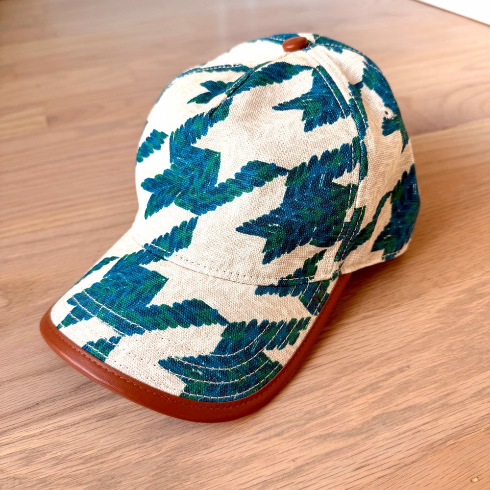 🌿 COACH adjustable hat